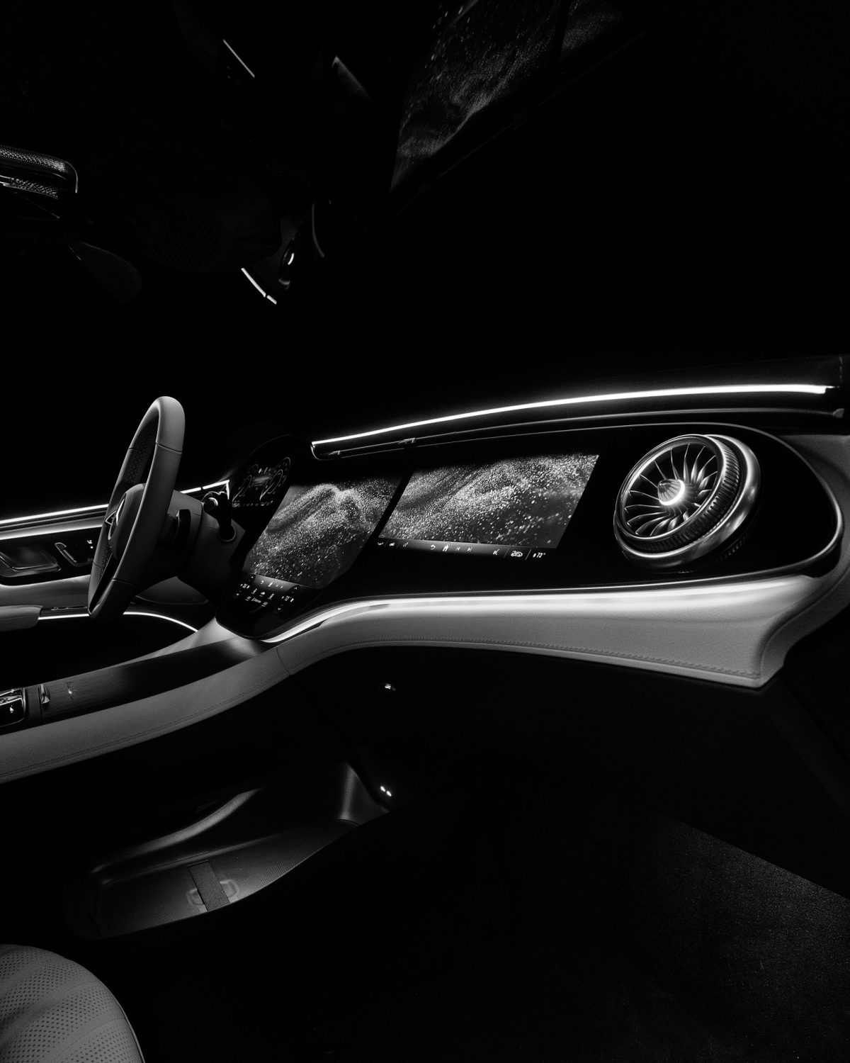 MERCEDES-BENZ - LOVE - GLOBAL HOLIDAYS CAMPAIGN