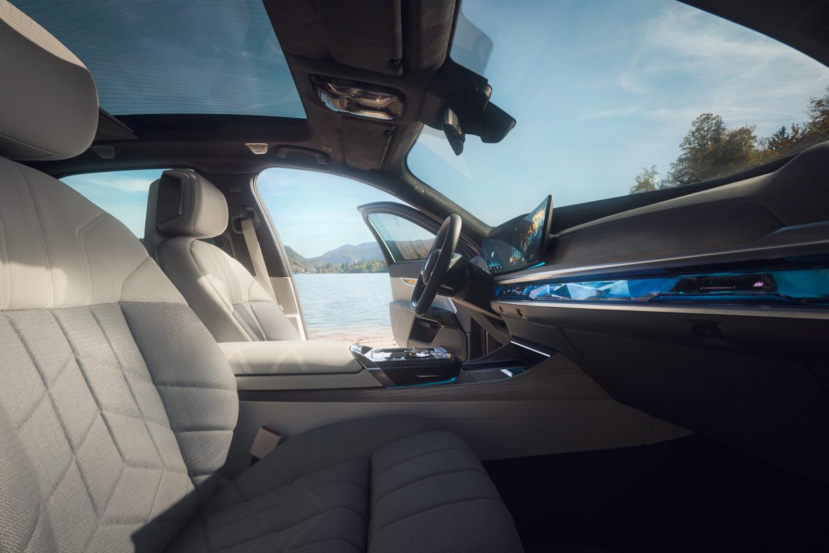 BMW I7