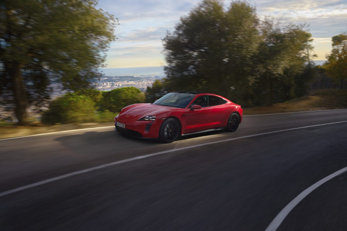 PORSCHE - TAYCAN - FOD